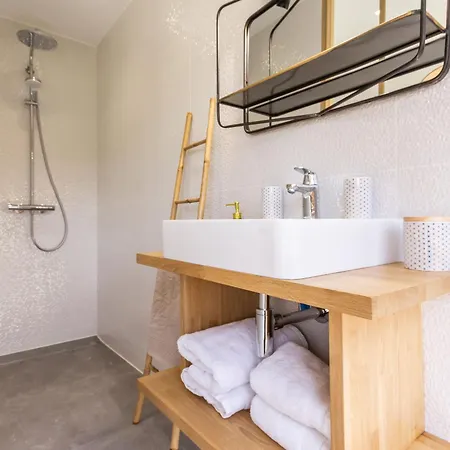 Semesterbostad Maison Moderne Et Lumineuse A 900m De La Plage, Jardin Prive, Terrasse, Barbecue Et 2 Velos Adultes Inclus. - Fr-1-306-1204 *