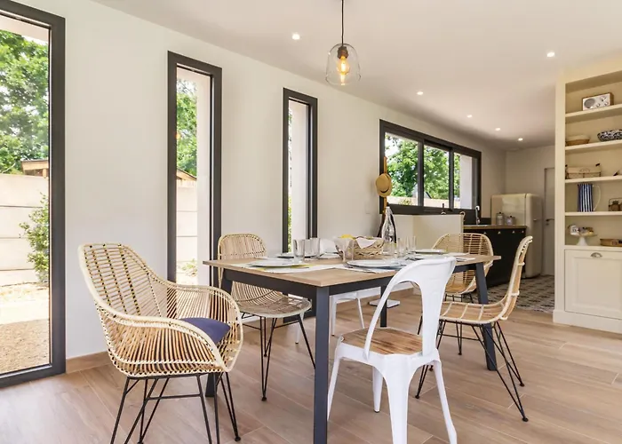 Maison Moderne Et Lumineuse A 900m De La Plage, Jardin Prive, Terrasse, Barbecue Et 2 Velos Adultes Inclus. - Fr-1-306-1204 펜션 *