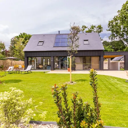 Maison Moderne Et Lumineuse A 900m De La Plage, Jardin Prive, Terrasse, Barbecue Et 2 Velos Adultes Inclus. - Fr-1-306-1204